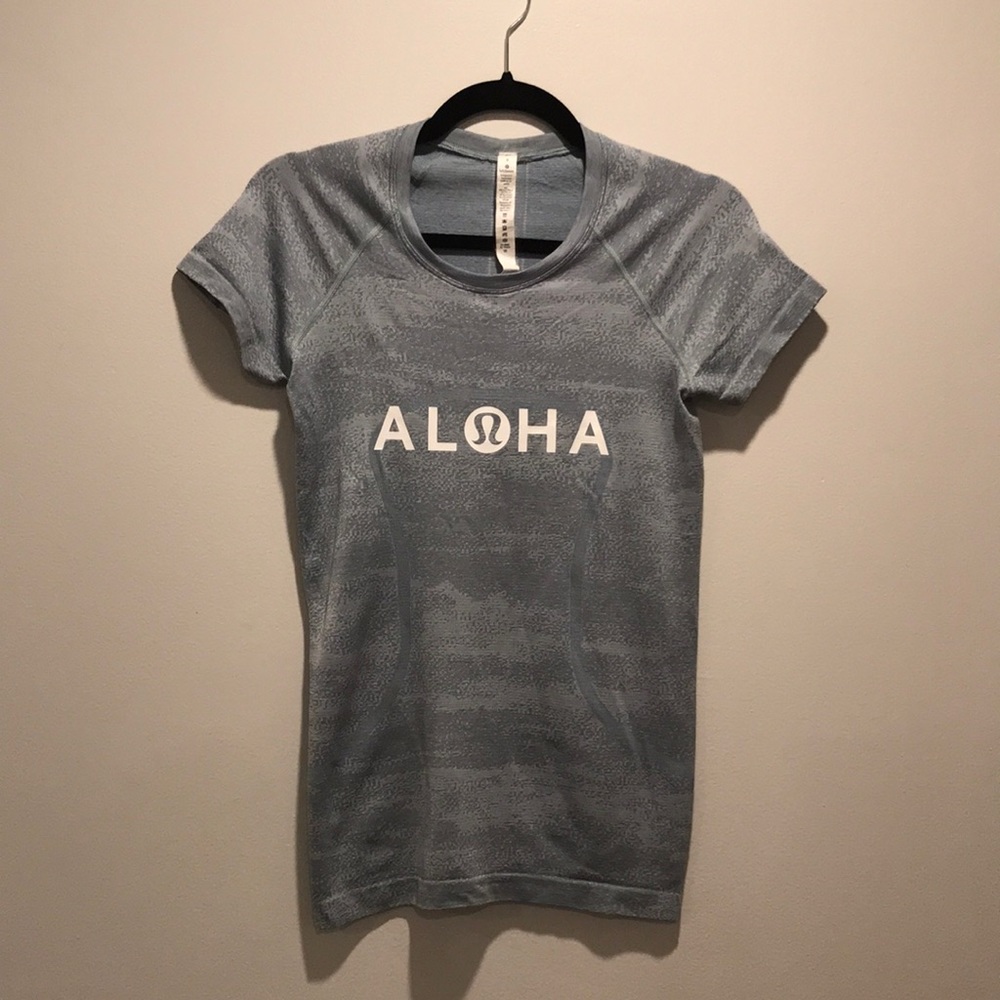 RARE Lululemon Aloha Top
